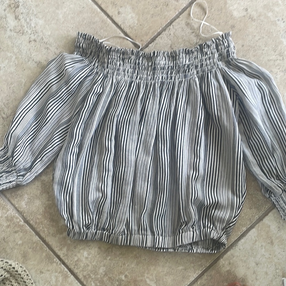 Evereve off shoulder top